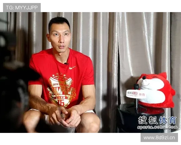 易建联481天后复出男篮旗帜